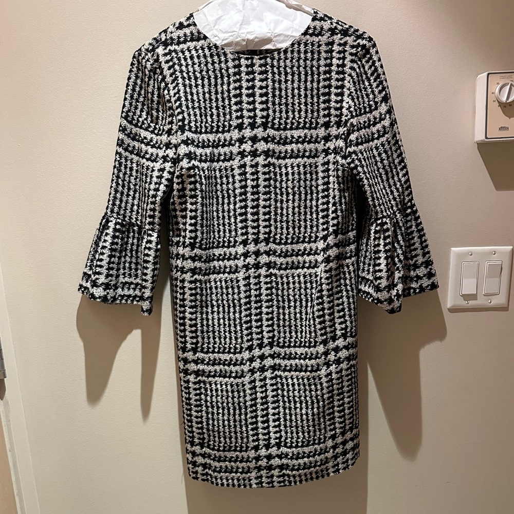 Zara Black and White Houndstooth Long Sleeve Dress